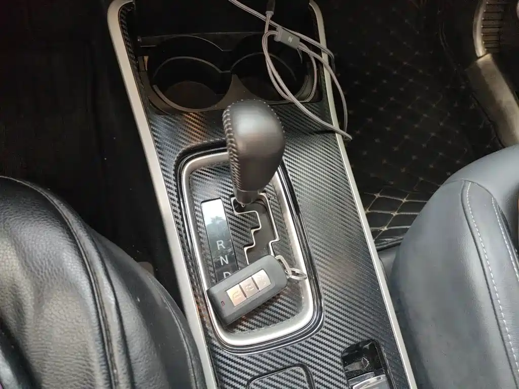 Mitsubishi Outlander — фото 15
