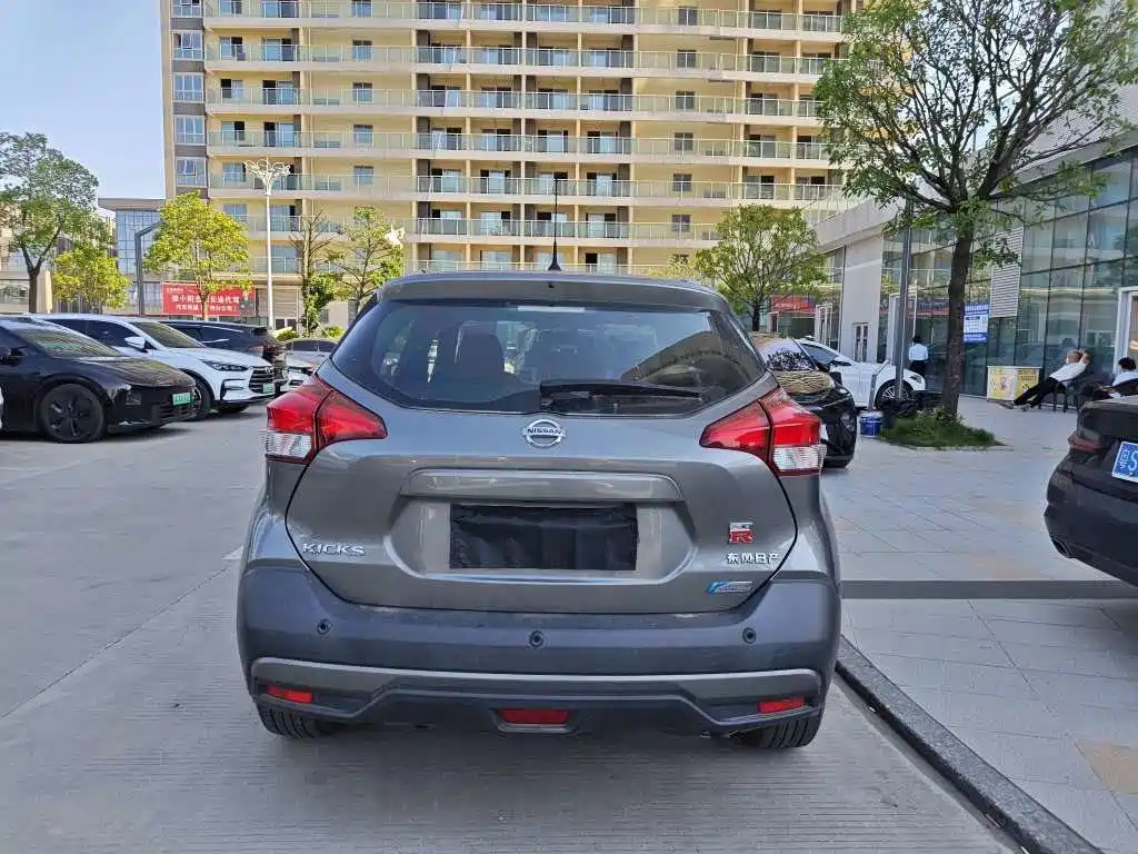 Nissan Kicks — фото 4