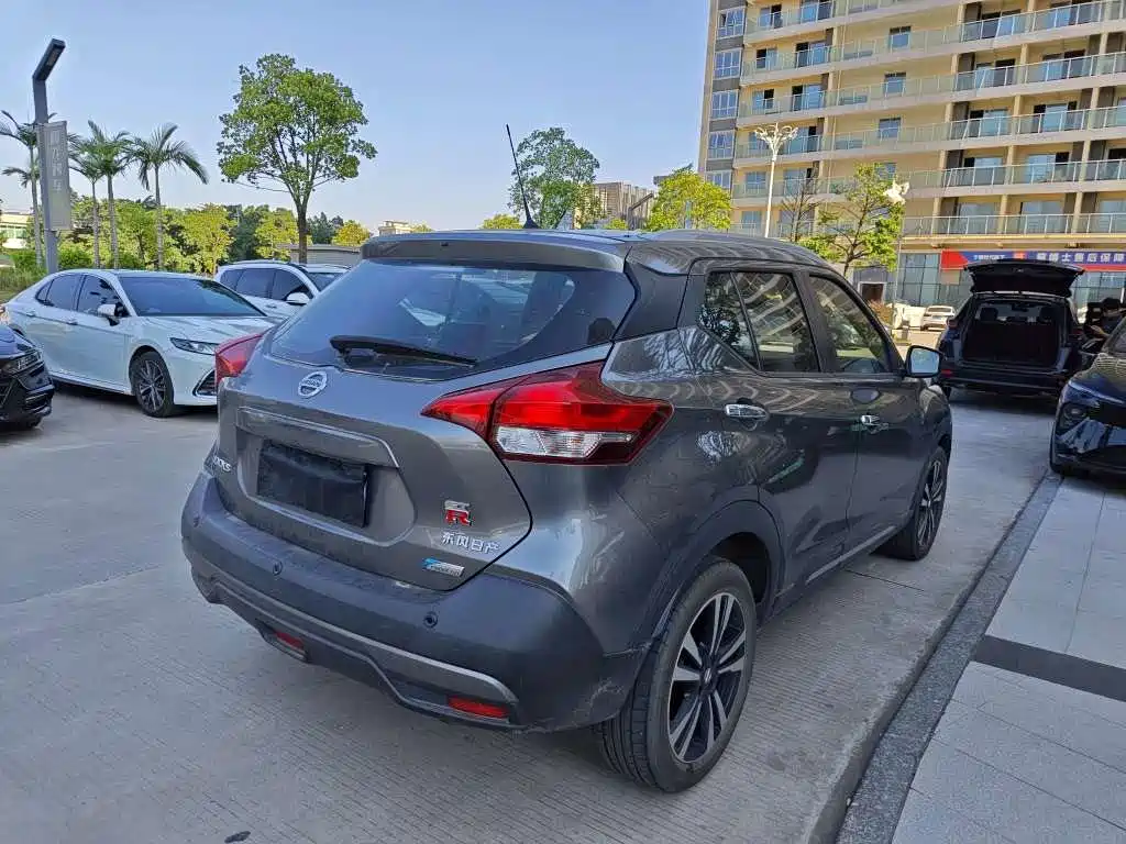 Nissan Kicks — фото 5