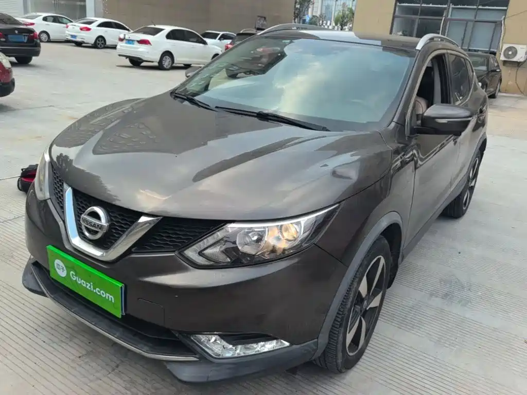 Nissan Qashqai — фото 2