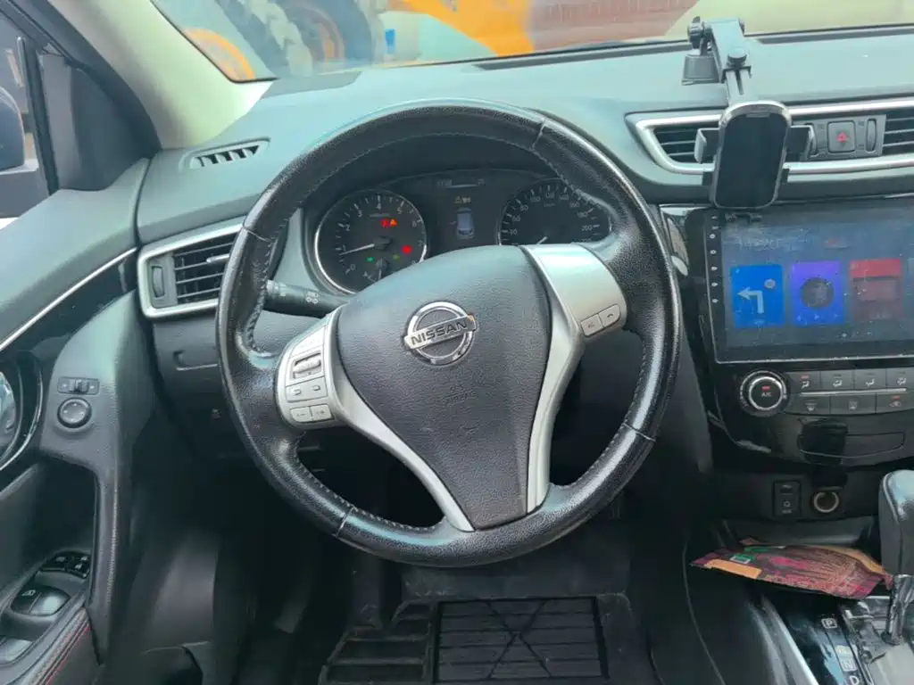 Nissan Qashqai — фото 11