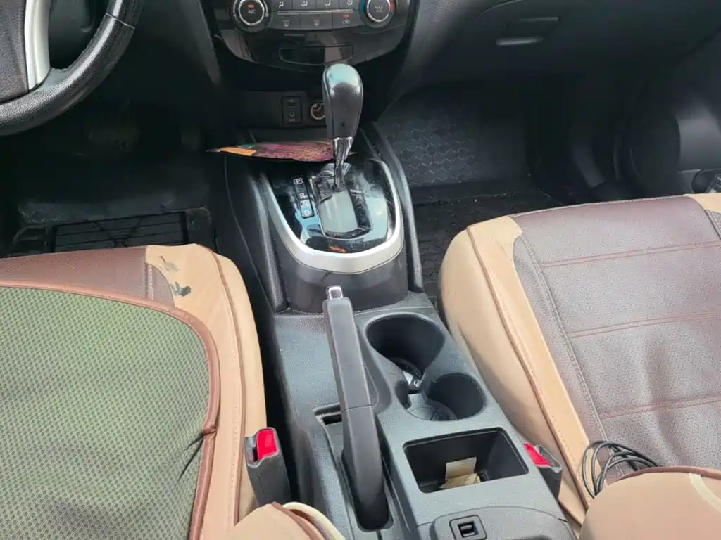 Nissan Qashqai — фото 14