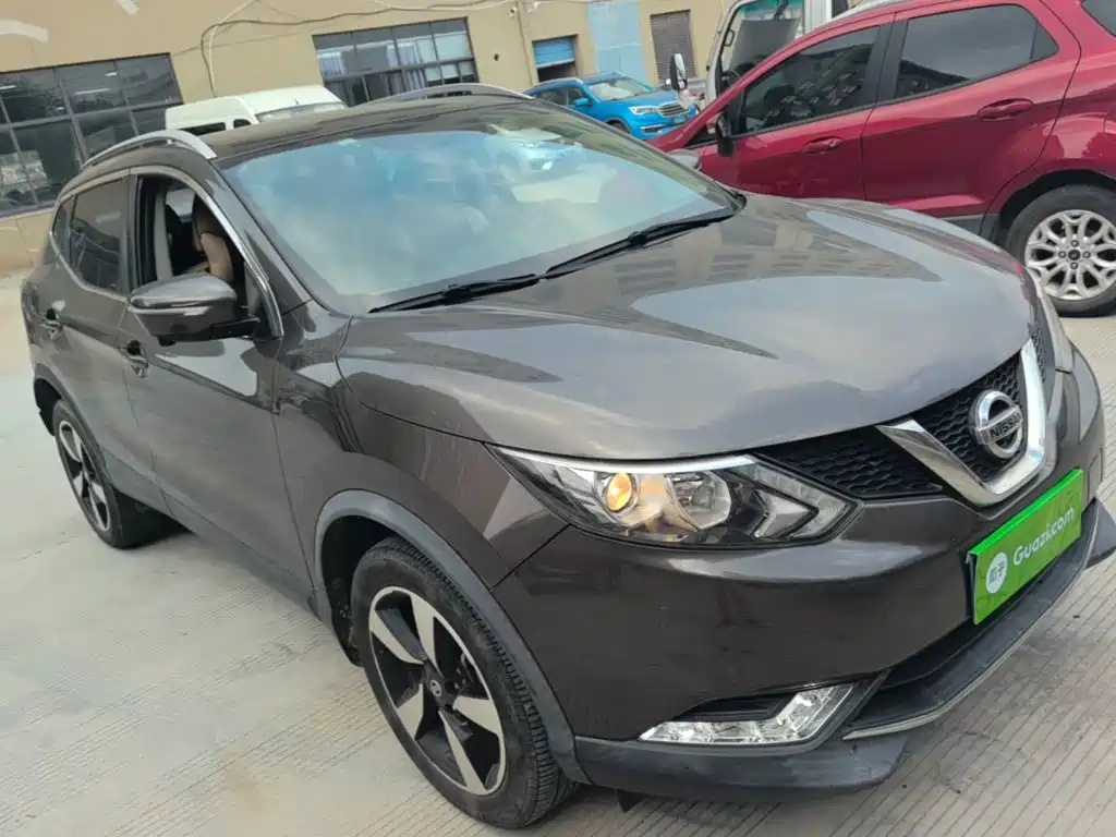 Nissan Qashqai — фото 4