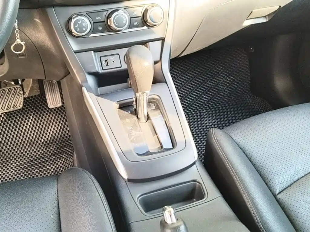 Nissan Sylphy — фото 14