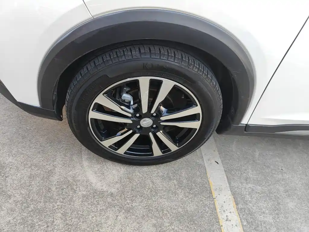 Nissan Kicks — фото 23