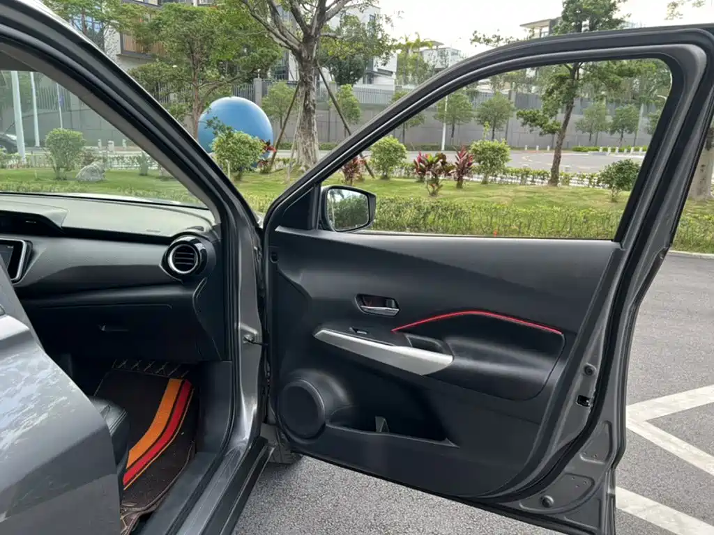 Nissan Kicks — фото 18