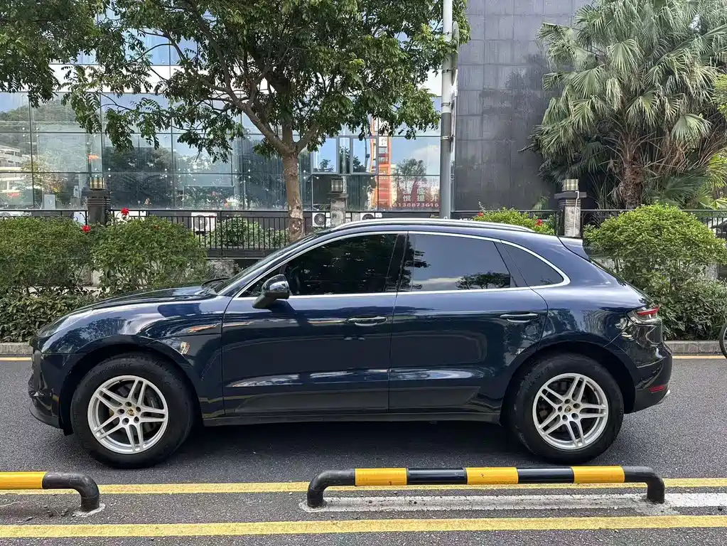Porsche Macan — фото 10