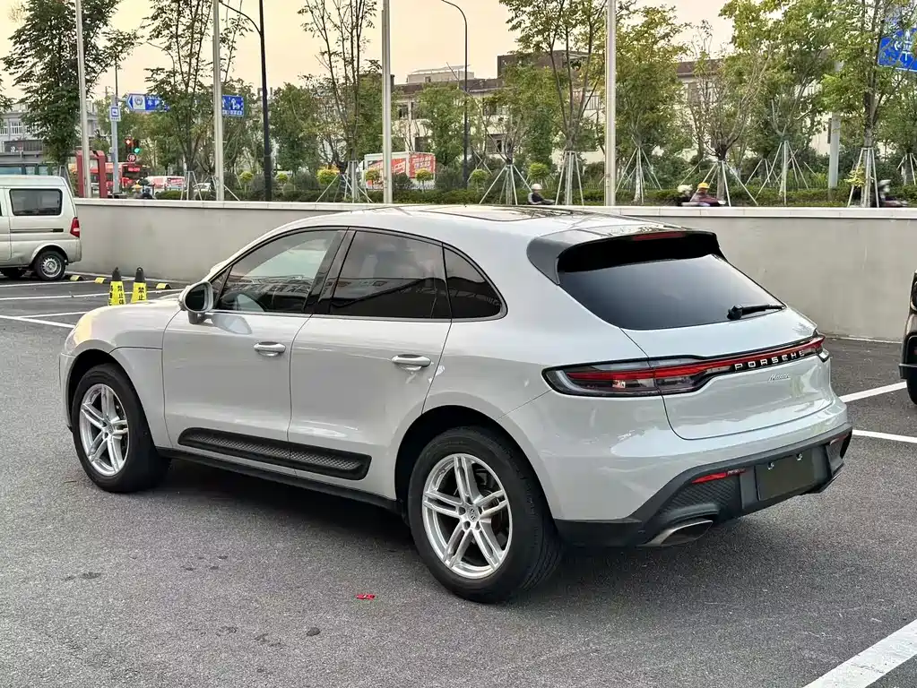 Porsche Macan — фото 8