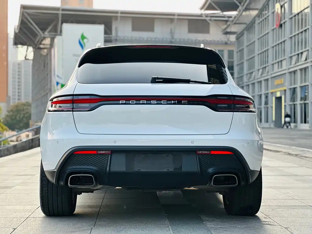 Porsche Macan — фото 13