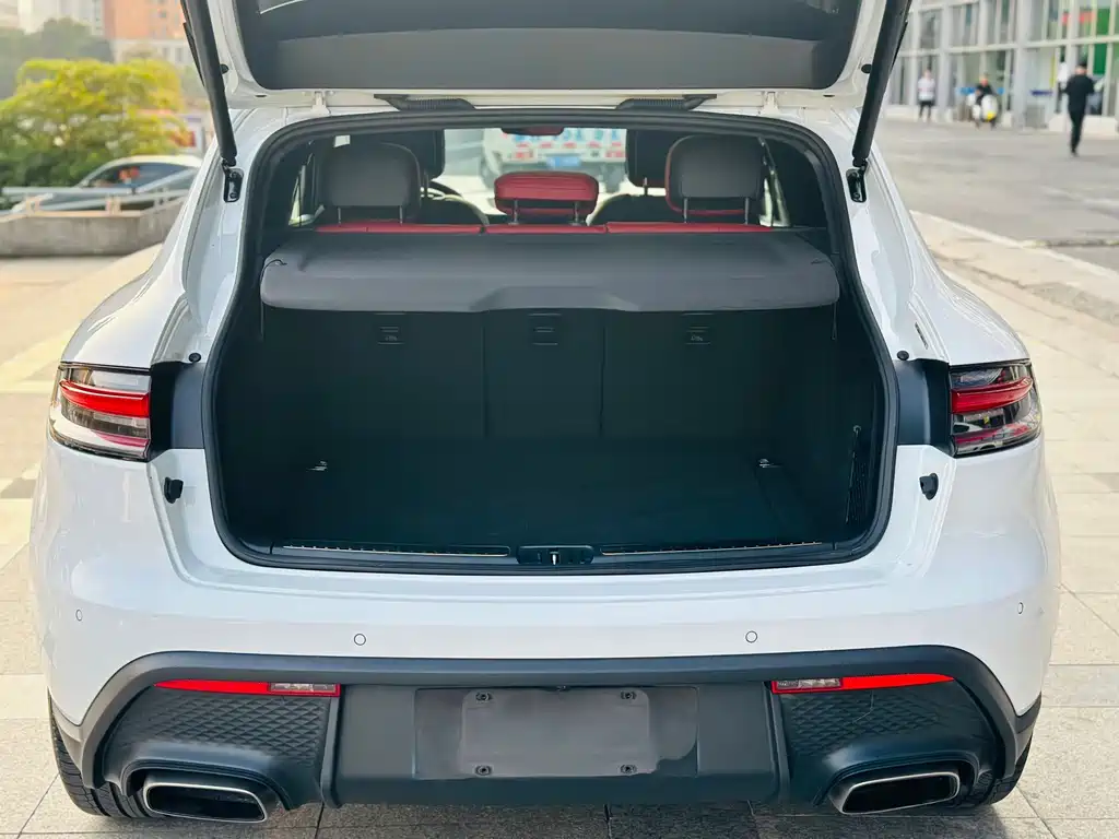 Porsche Macan — фото 14