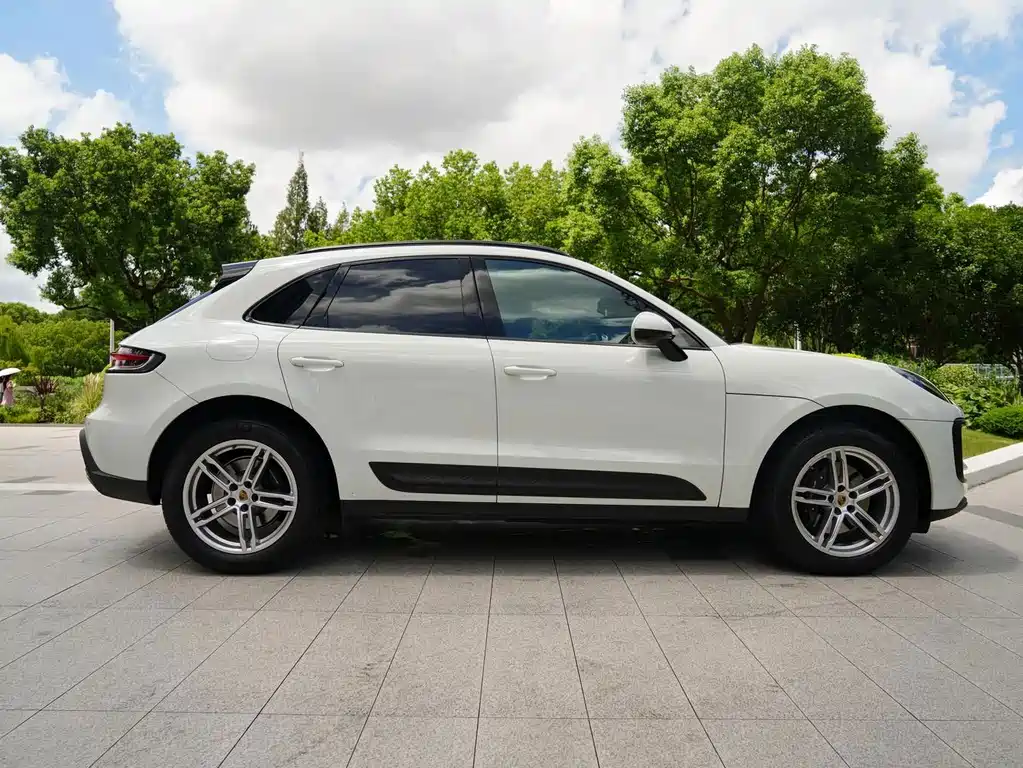 Porsche Macan — фото 14