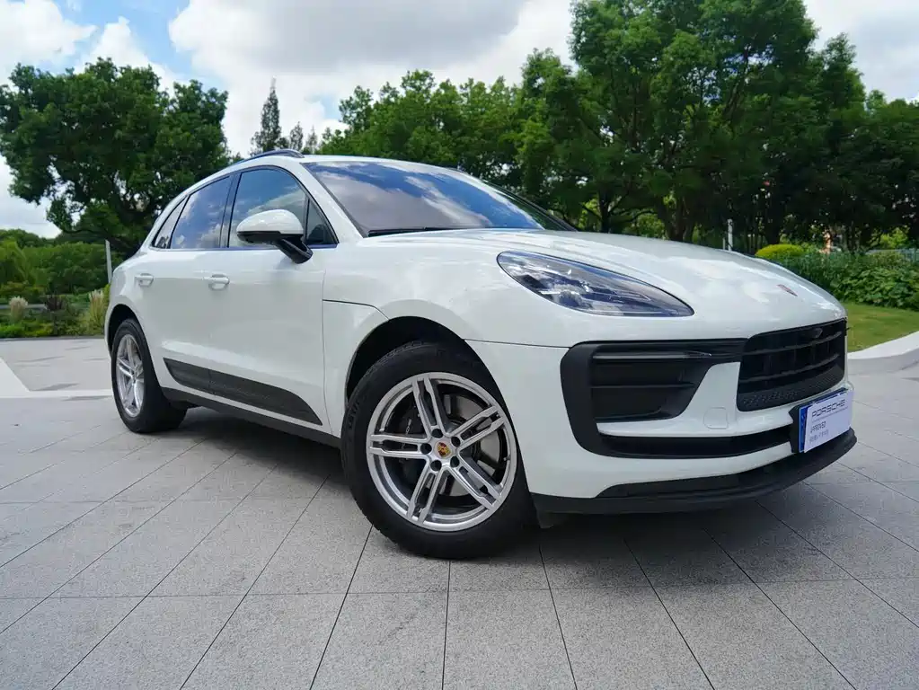 Porsche Macan — фото 15