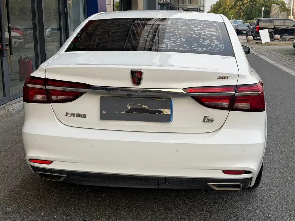 Roewe i6 Classic — фото 13