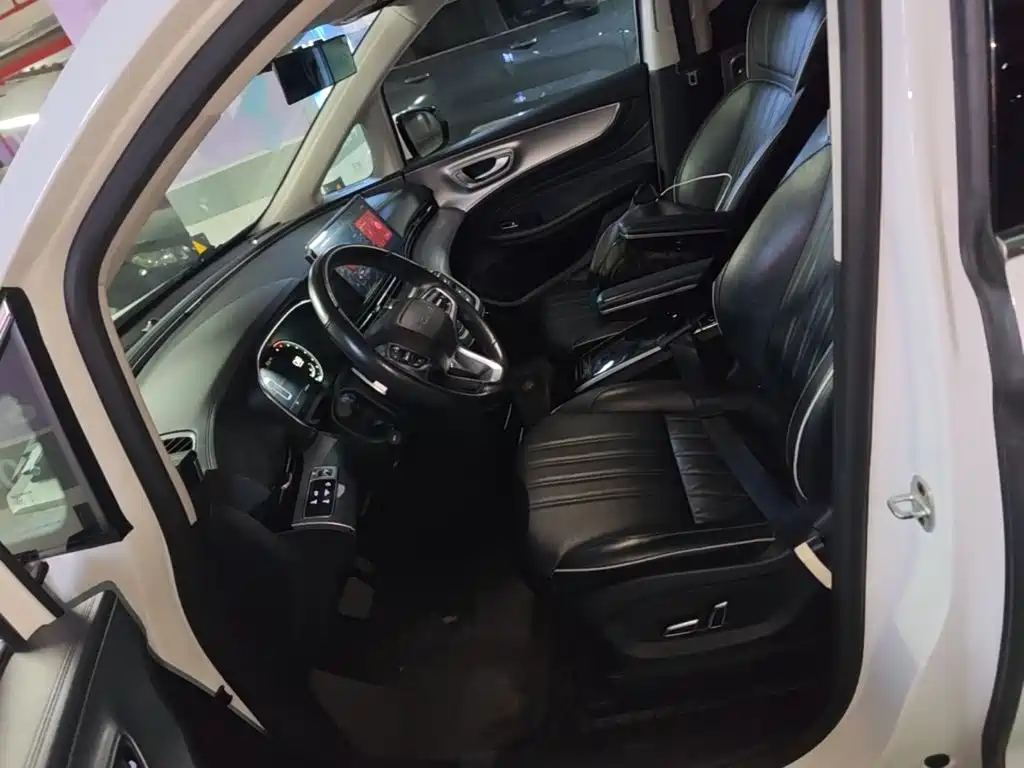 Roewe iMAX8 — фото 15