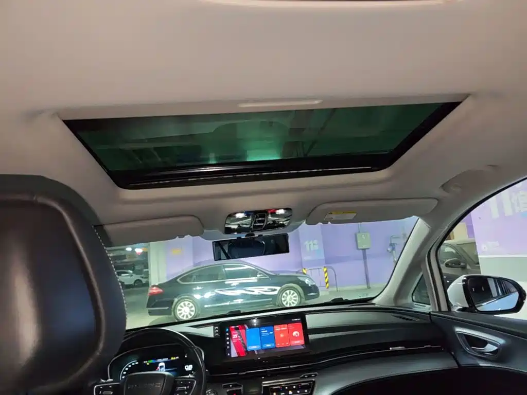 Roewe iMAX8 — фото 18