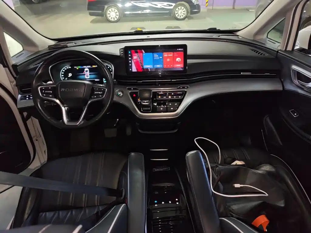 Roewe iMAX8 — фото 10