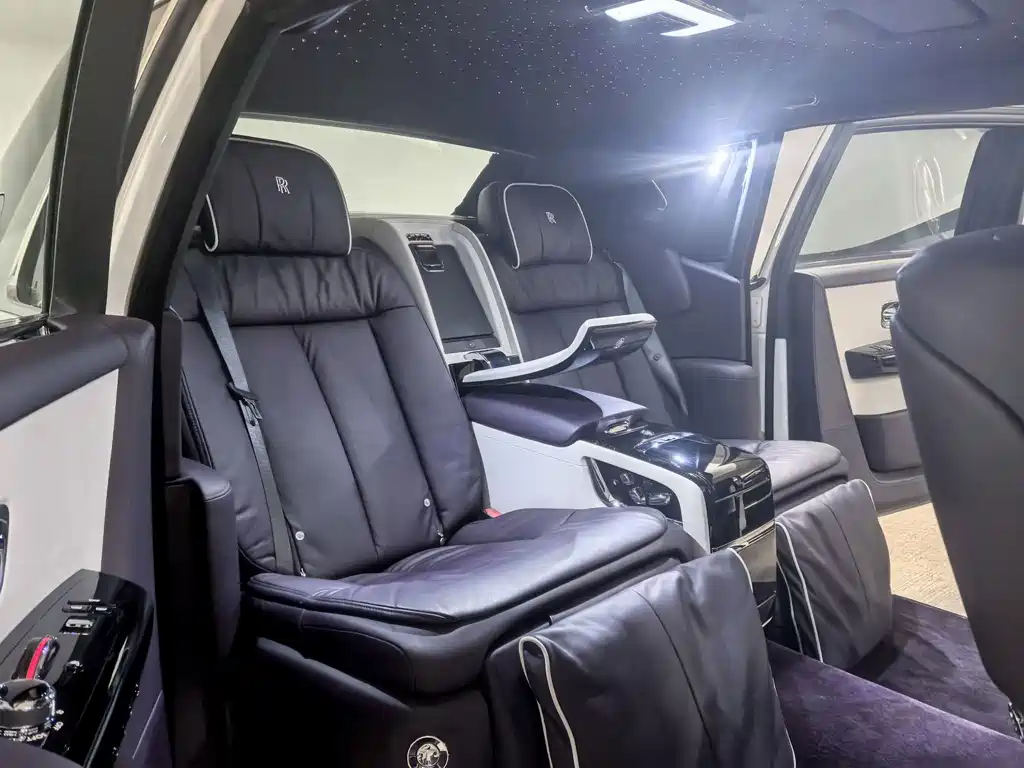 Rolls-Royce Phantom — фото 11