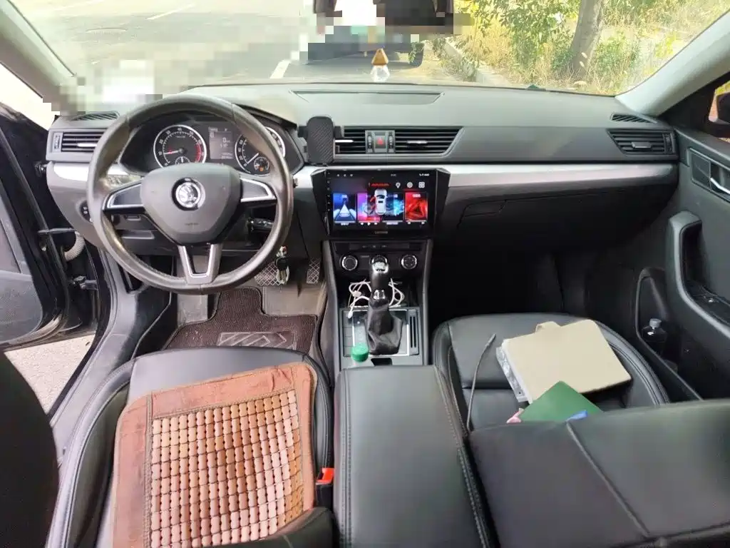 Skoda Superb — фото 13