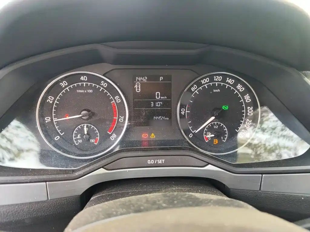 Skoda Superb — фото 4