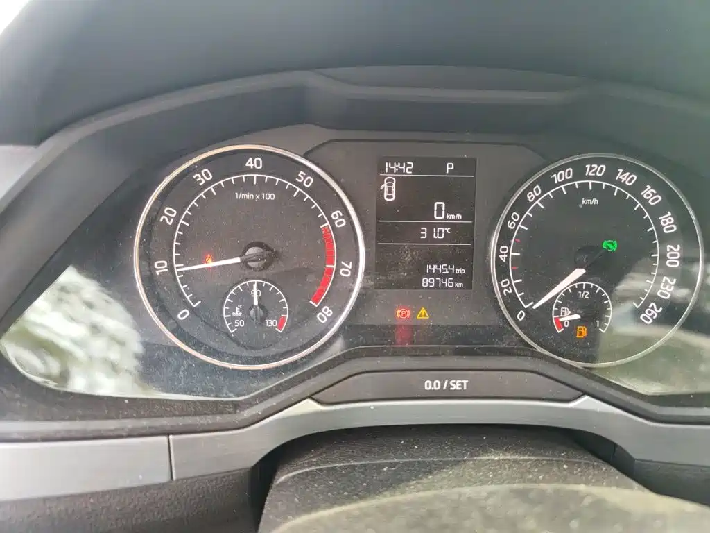 Skoda Superb — фото 5