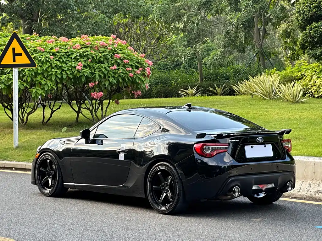 Subaru BRZ — фото 5