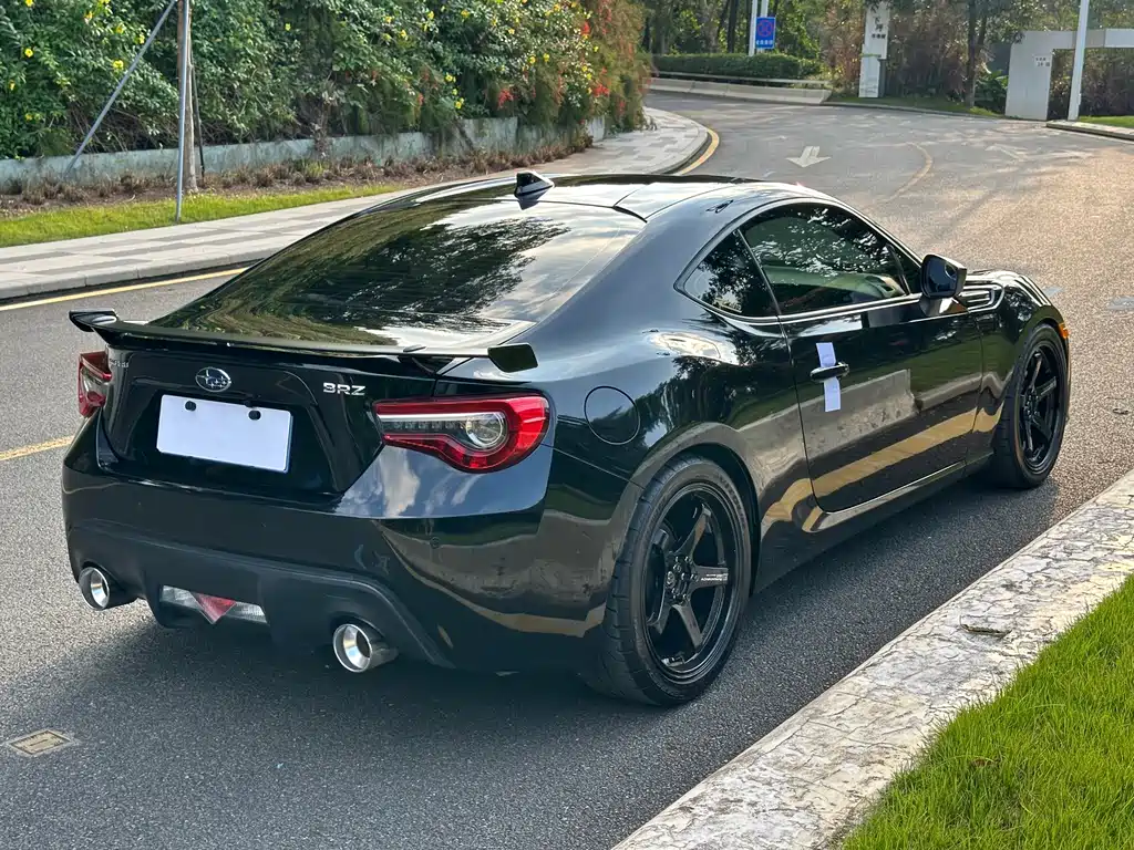 Subaru BRZ — фото 7