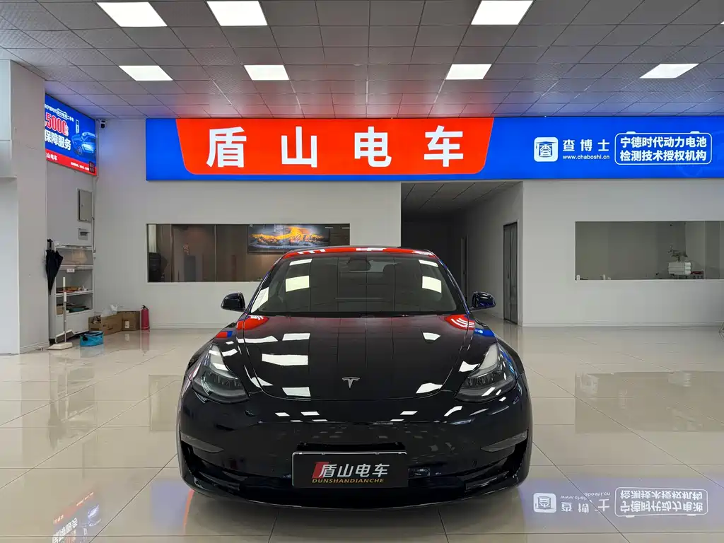 Tesla Model 3 — фото 2