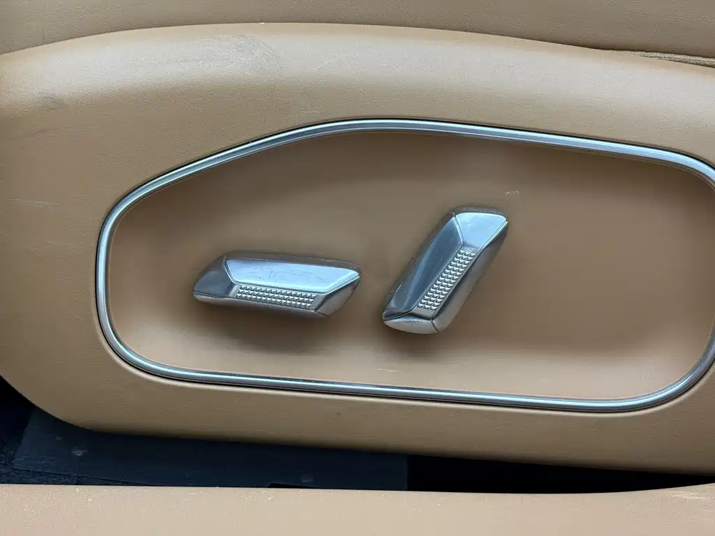 Toyota bZ7 — фото 20