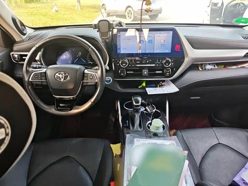 Toyota Highlander — фото 5