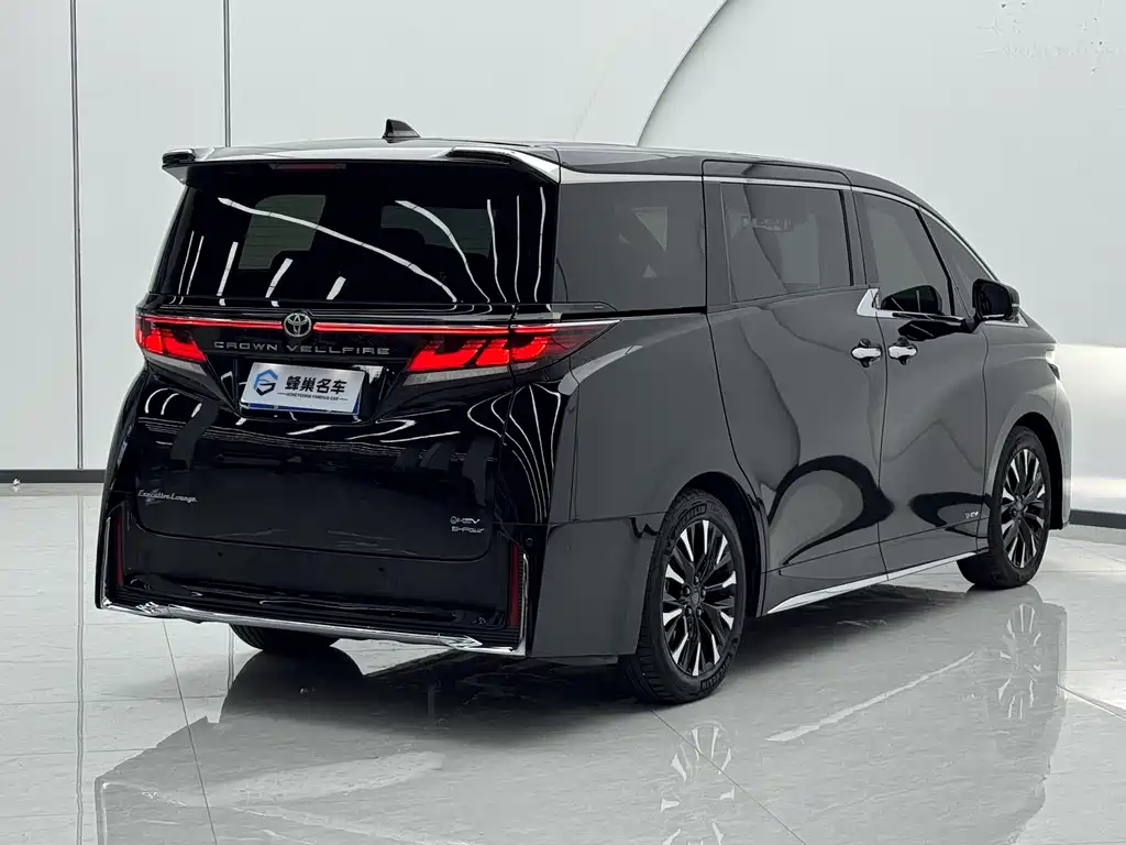 Toyota Vellfire — фото 33