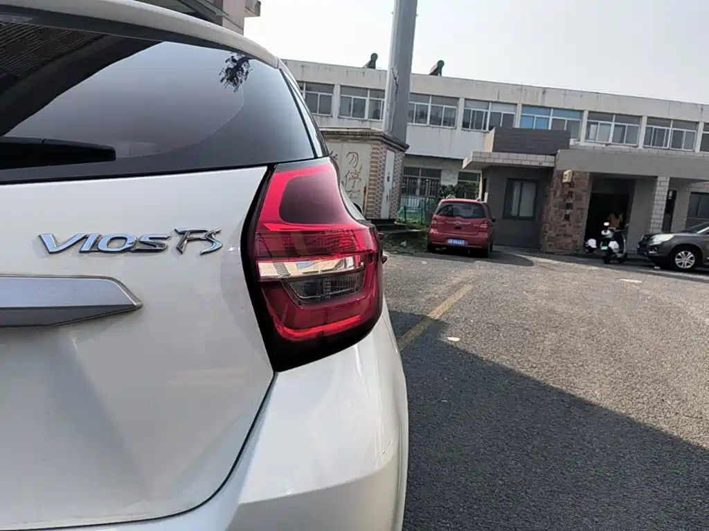Toyota Vios FS — фото 8