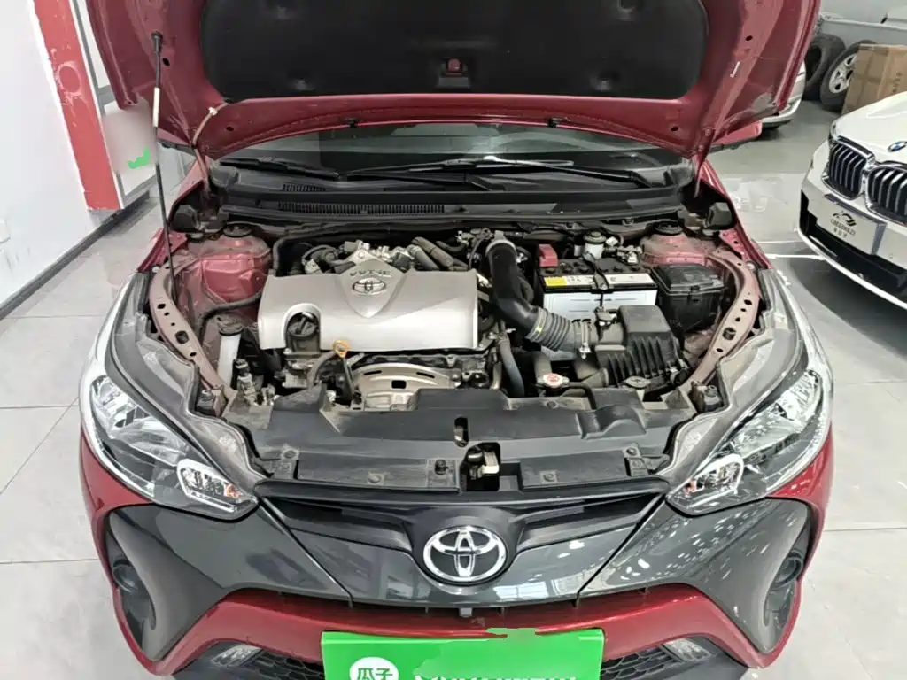 Toyota Yaris L — фото 20