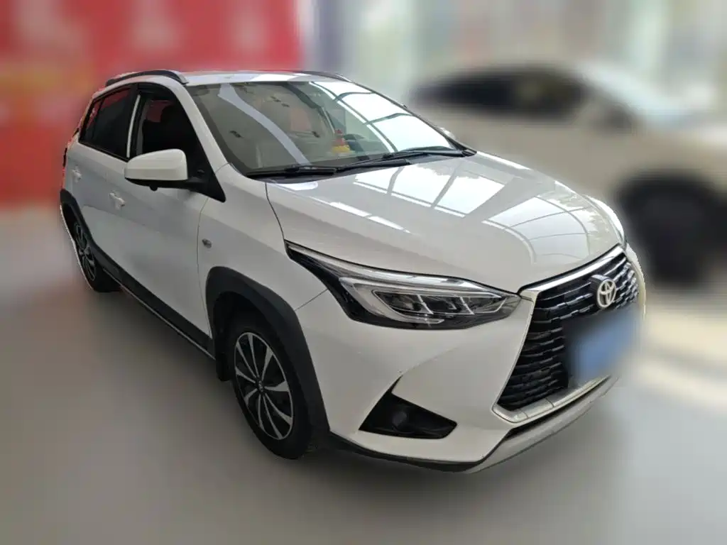 Toyota Yaris L — фото 6