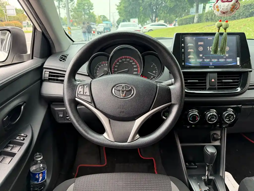 Toyota Vios FS — фото 14