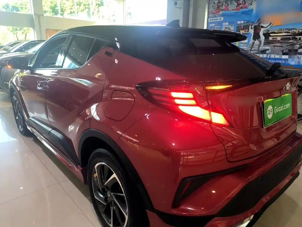 Toyota C-HR — фото 5