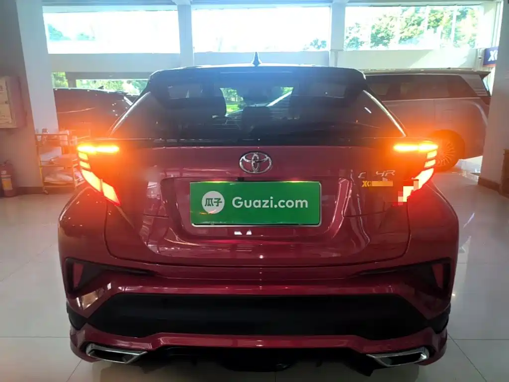 Toyota C-HR — фото 6
