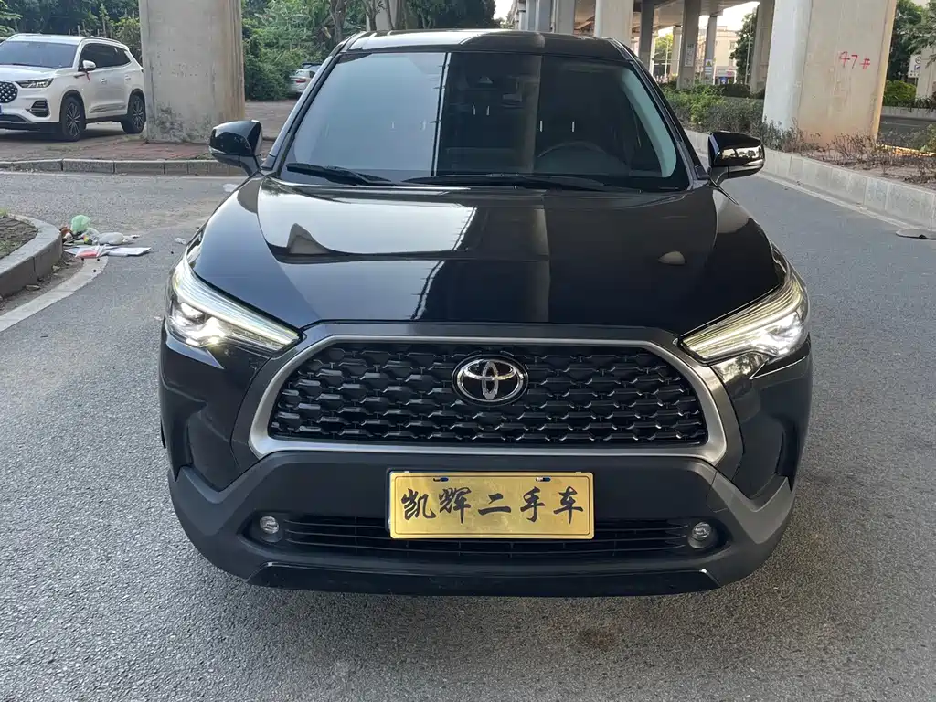 Toyota Corolla Cross — фото 2