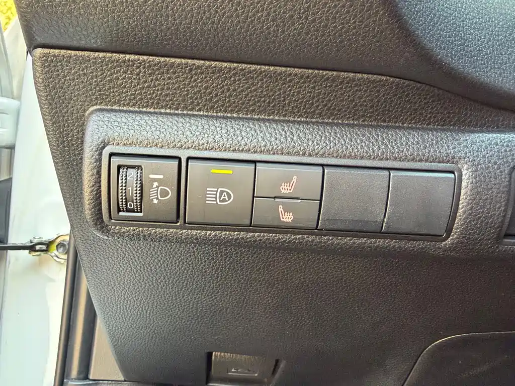 Toyota Levin — фото 18
