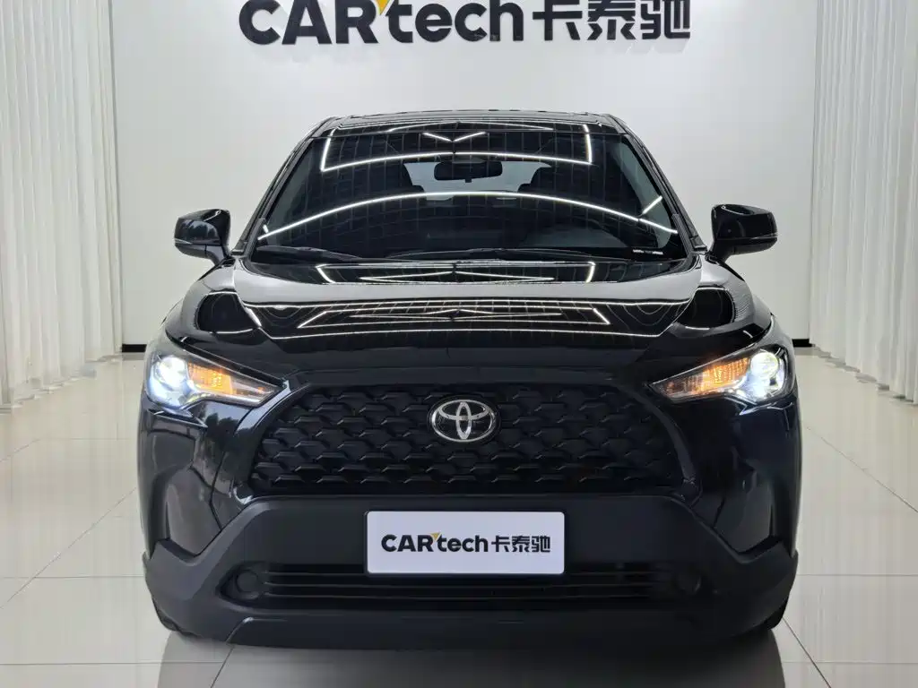Toyota Corolla Cross — фото 2