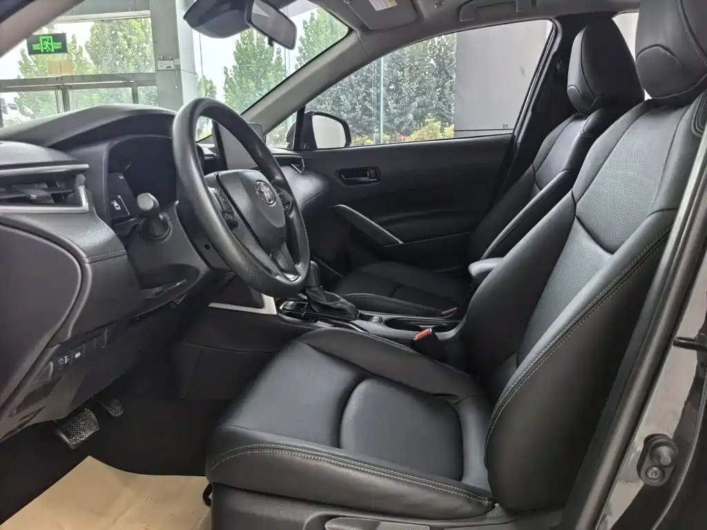 Toyota Corolla Cross — фото 14