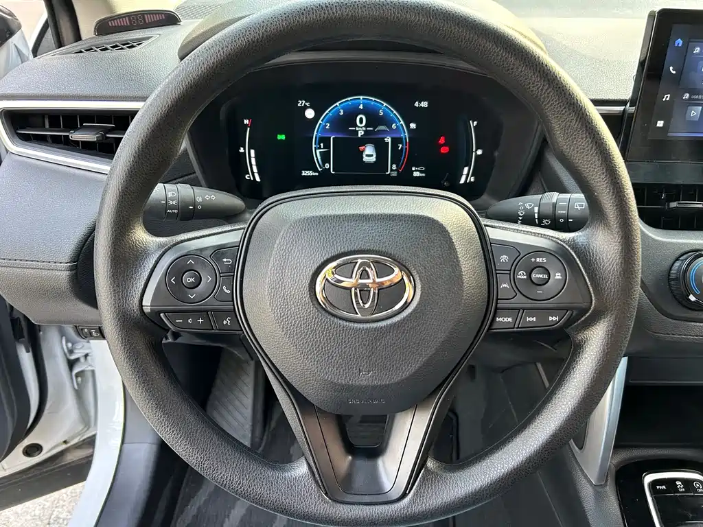 Toyota Corolla Cross — фото 9