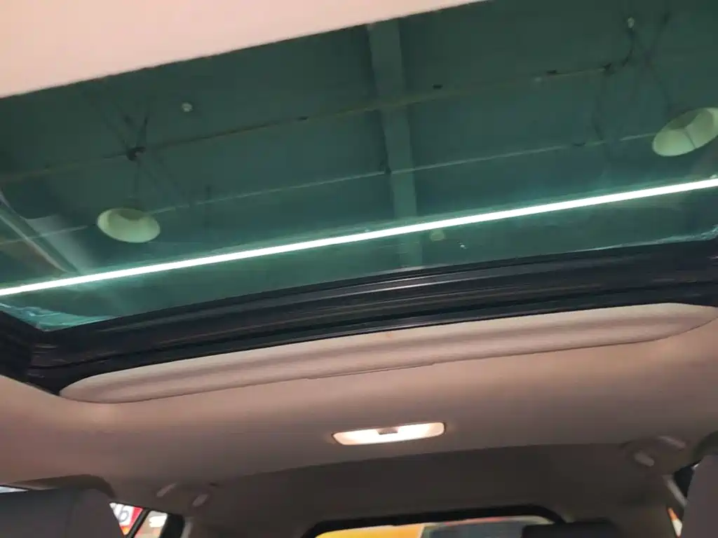 Toyota Corolla Cross — фото 18