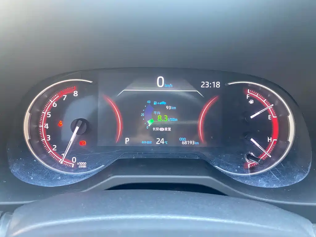 Toyota RAV4 — фото 14