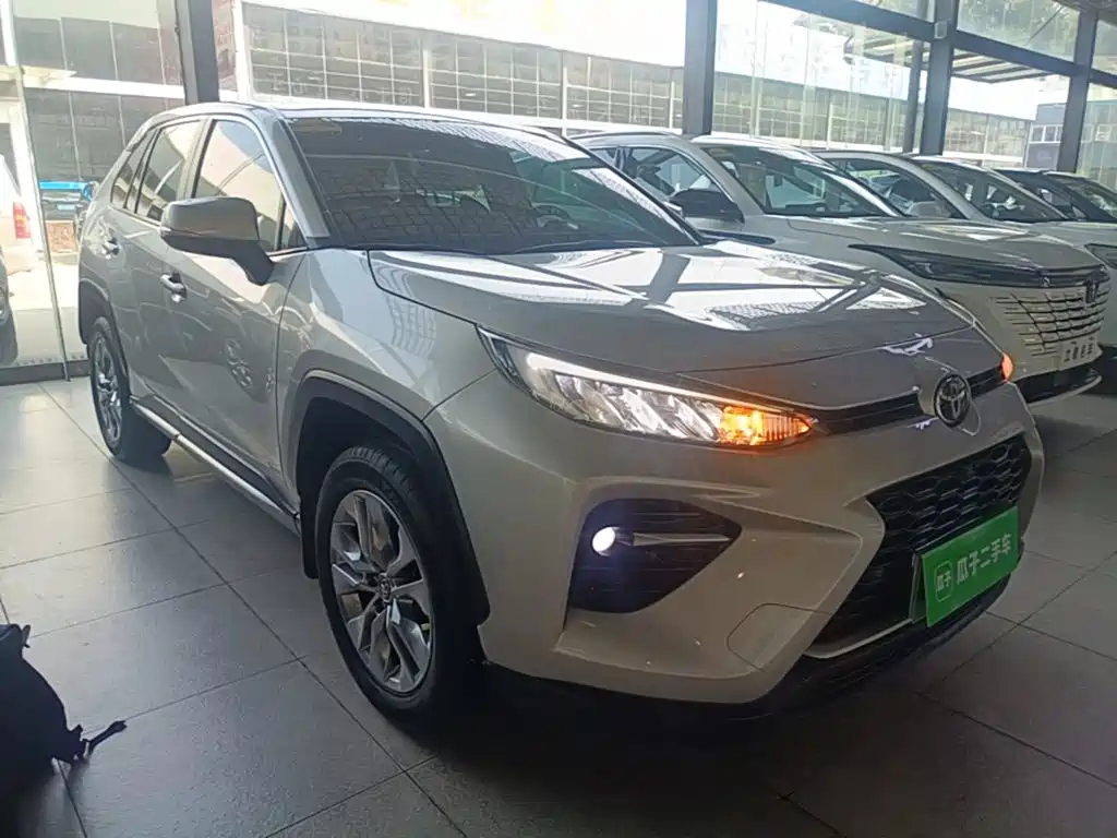 Toyota Wildlander — фото 4