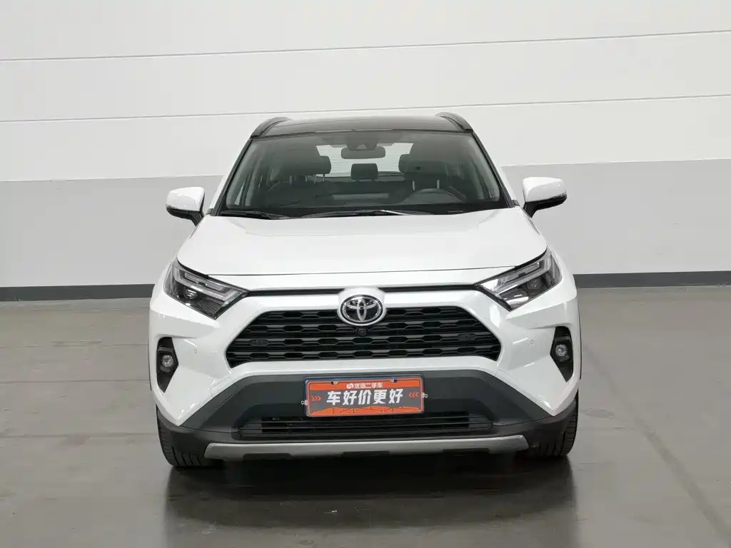 Toyota RAV4 — фото 3