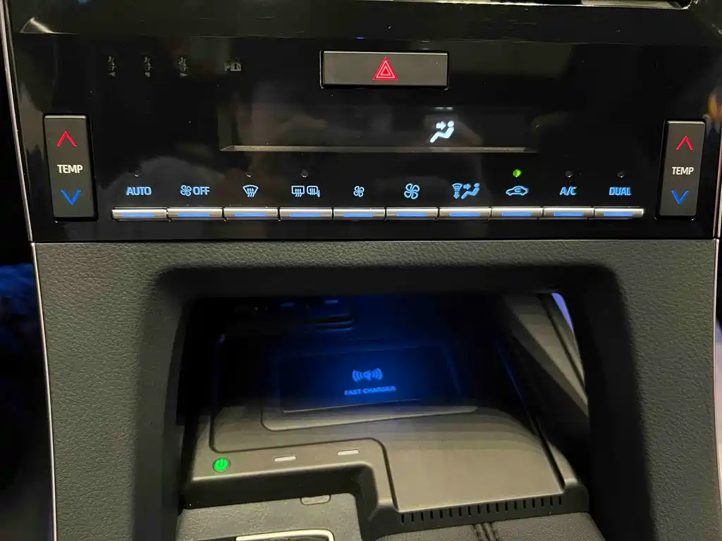 Toyota Avalon — фото 15