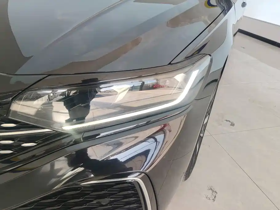 Volkswagen Passat — фото 5