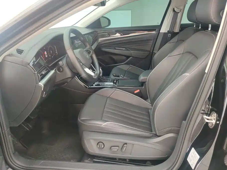 Volkswagen Passat — фото 9