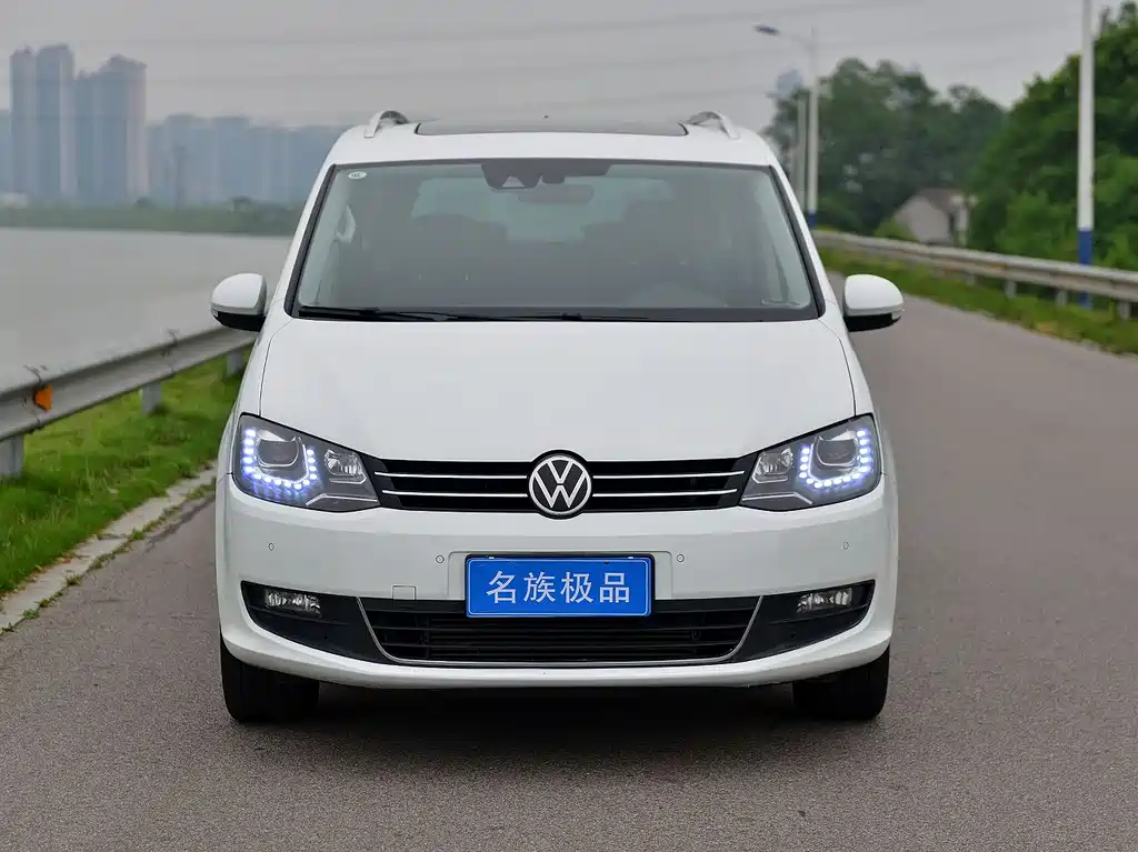 Volkswagen Sharan — фото 3