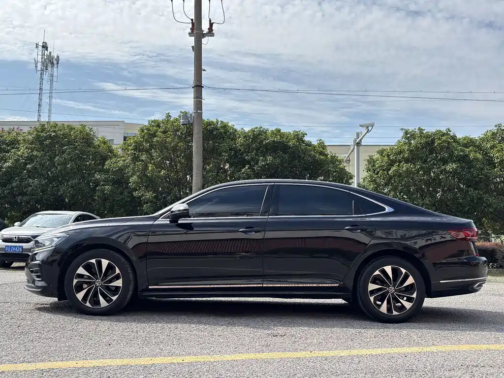 Volkswagen Passat — фото 2